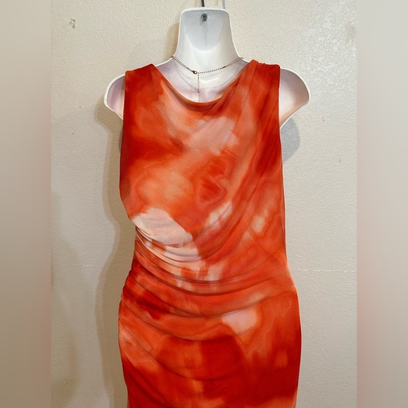 Calvin Klein Vibrant Orange and White Sleeveless Maxi Dress - Picture 4 of 13